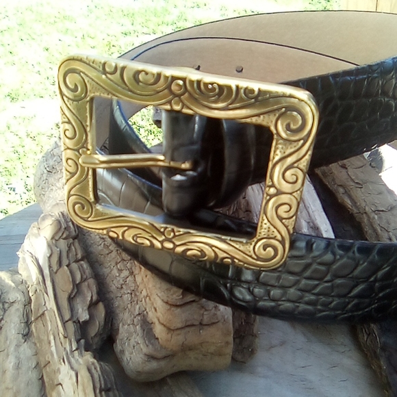 Lake Shore Drive Black Gater Bronze Scrollwork Buckle Belt - Picture 2 of 16